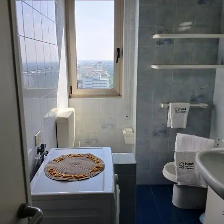 דירה Cv011 - Milano Marittima, Trilocale Fronte Mare Con Vista Esclusiva *