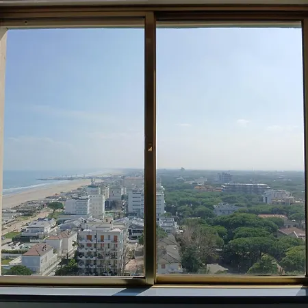 Cv011 - Milano Marittima, Trilocale Fronte Mare Con Vista Esclusiva * מילאנו מריטימה