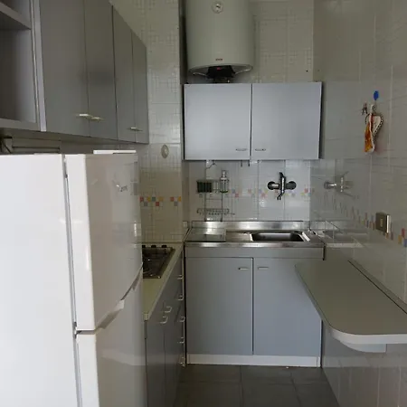 Cv011 - Milano Marittima, Trilocale Fronte Mare Con Vista Esclusiva