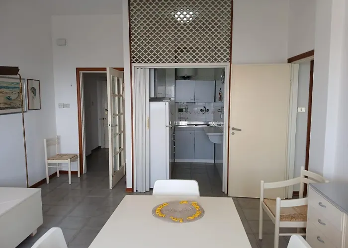 아파트 Cv011 - Milano Marittima, Trilocale Fronte Mare Con Vista Esclusiva 밀라노마리티마