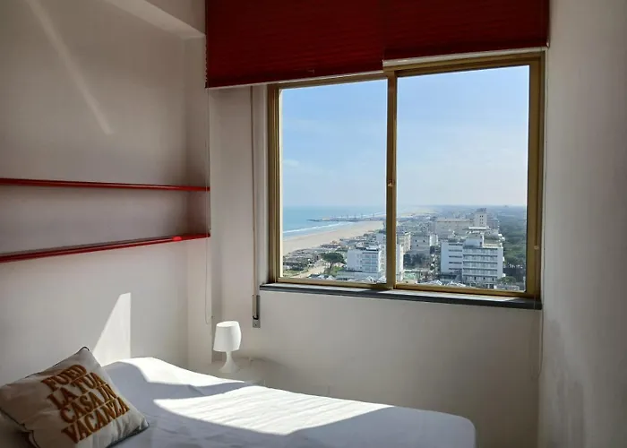 Cv011 - Milano Marittima, Trilocale Fronte Mare Con Vista Esclusiva *