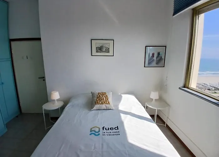 Cv011 - Milano Marittima, Trilocale Fronte Mare Con Vista Esclusiva 아파트 *